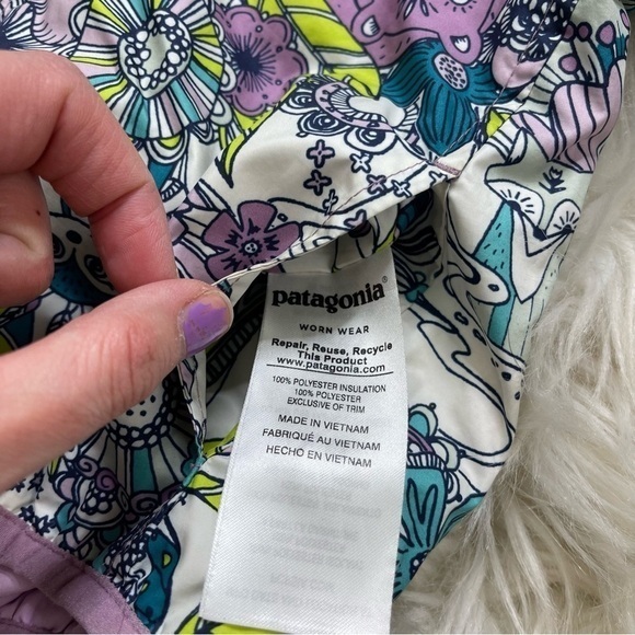 Patagonia Kid’s Animal‎ Creatures Reversible Quilted Jacket - Picture 5 of 10